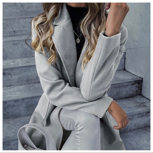 Gorgeous Fabulous long Collar  Coat - Picture 3 of 6